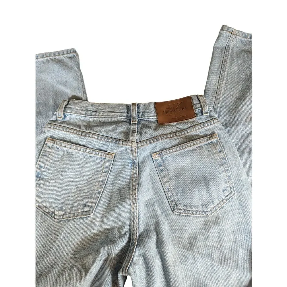 Vintage Calvin Klein Jeans Made in USA Easy Fit Denim 29 30 Light Wash